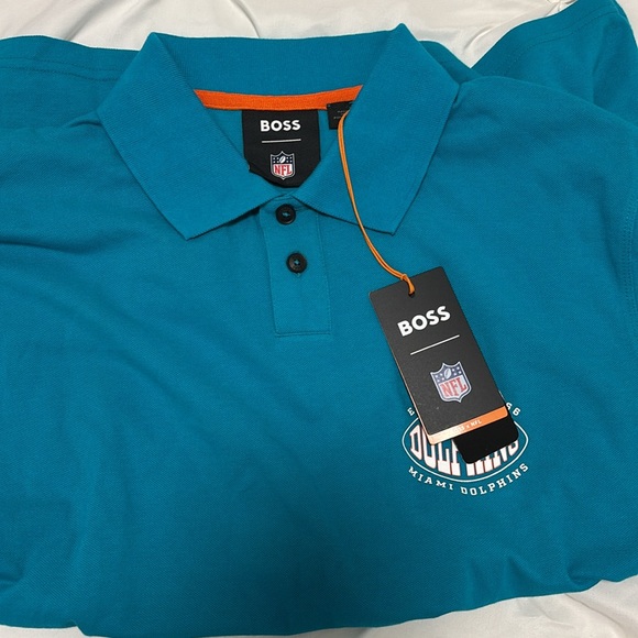 Hugo Boss x NFL - Picture 5 of 5